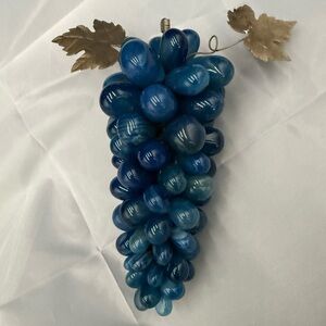 Late 20th Century Blue Semi-Precious Stone Grape Décor With Silver Plate Leaves